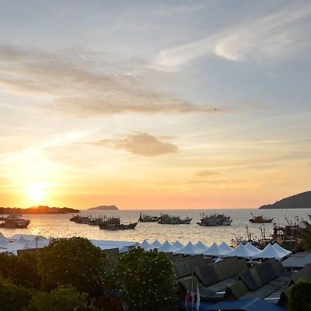 A&J Budget Hotel コタキナバル エクステリア 写真