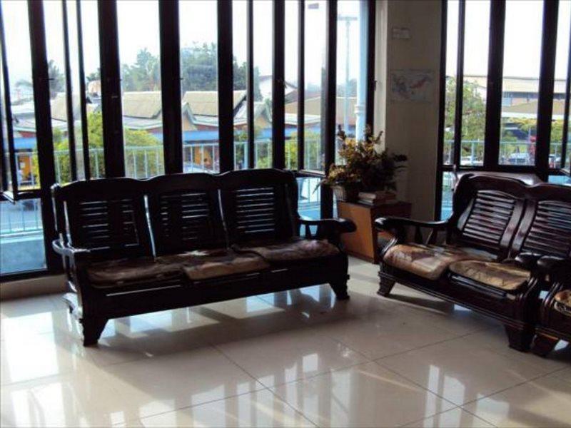 A&J Budget Hotel コタキナバル エクステリア 写真