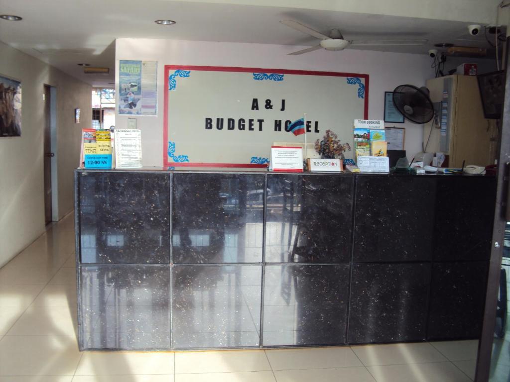 A&J Budget Hotel コタキナバル エクステリア 写真