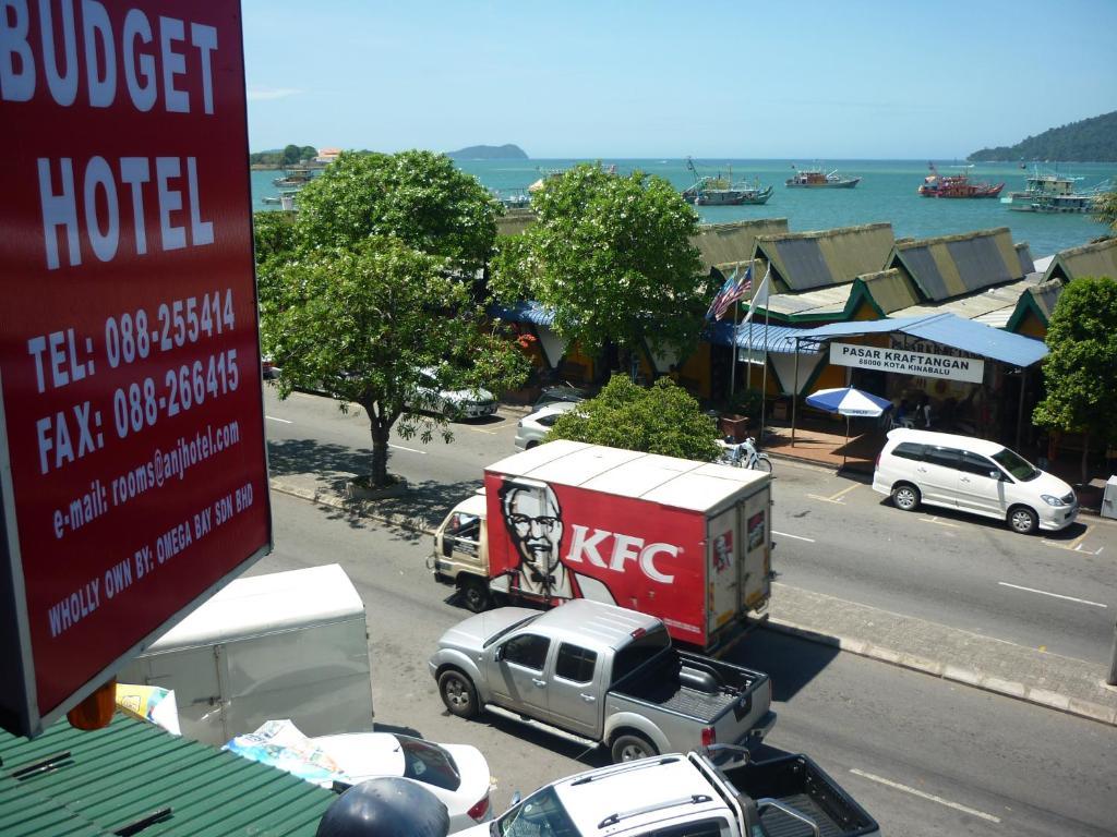 A&J Budget Hotel コタキナバル エクステリア 写真