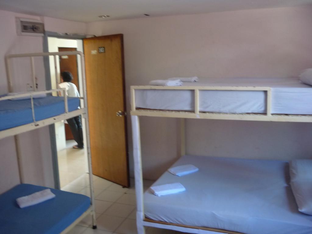 A&J Budget Hotel コタキナバル エクステリア 写真